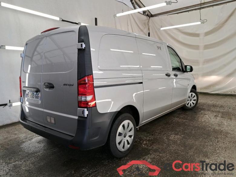 MERCEDES-BENZ Vito Compact / 2014 / 4P / Fourgon tôlé 114 CDI Compact Select #3