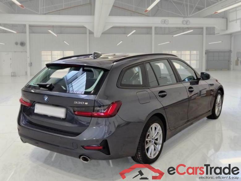 BMW SERIE 3 / 2018 / 5P / STATION WAGON 330E XDRIVE TOURING AUTO #2