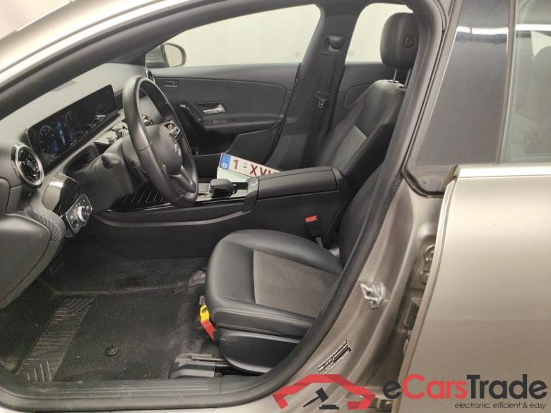 Mercedes-Benz CLA Shooting Brake CLA 200 d Business Solution 5d #3