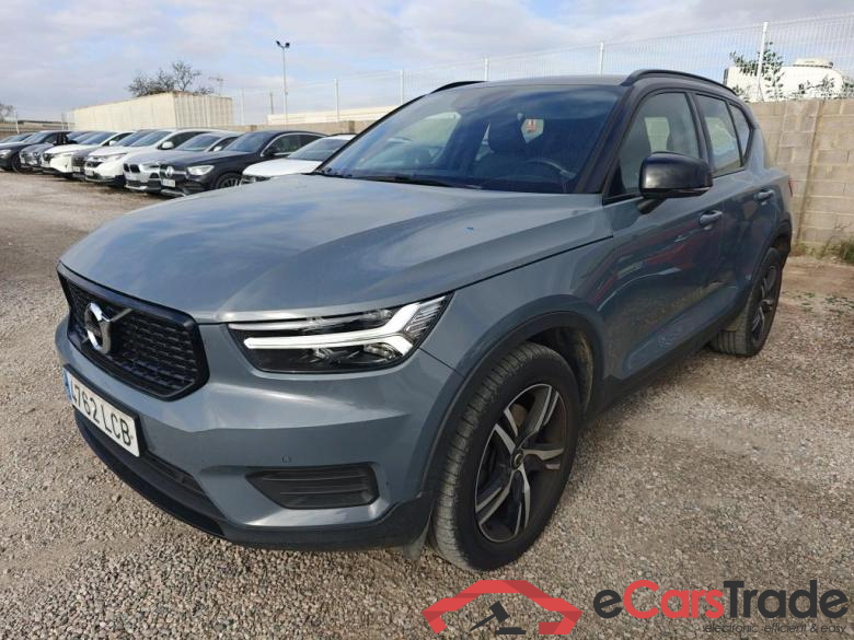 VOLVO XC40 / 2017 / 5P / todoterreno 2.0 D4 AWD R-Design Auto