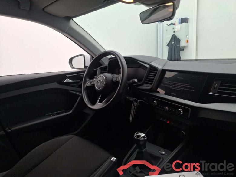 AUDI A1 SPORTBACK 25 TFSI ATTRACTION #3