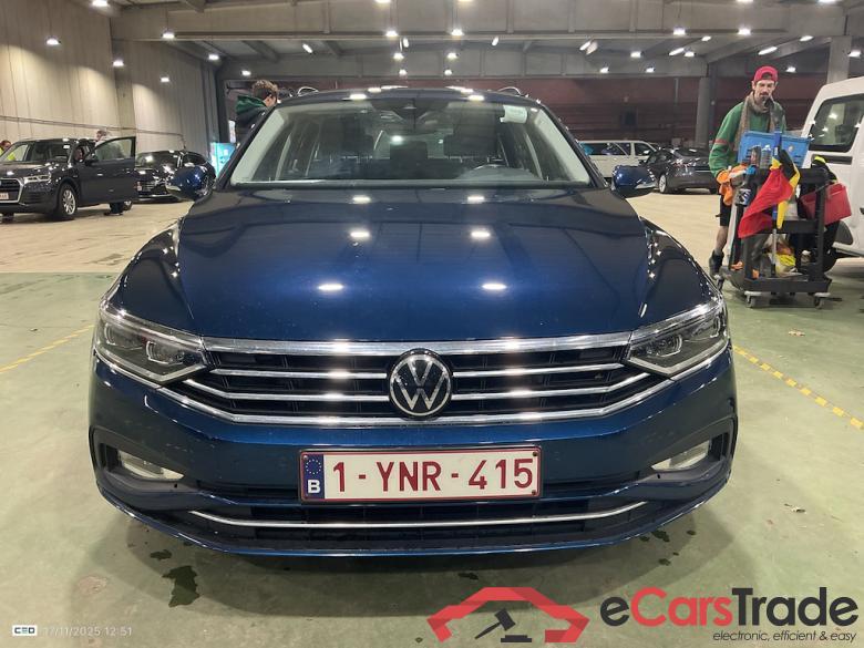 VOLKSWAGEN PASSAT VARIANT 1.6 TDI SCR MSQ VARIANT STYLE BUSINESS #2