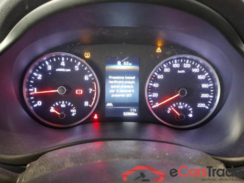 KIA STONIC / 2017 / 5P / SUV 1.2 DPI STYLE #4