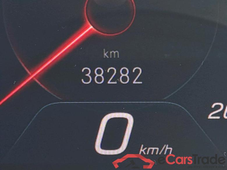 MERCEDES-BENZ GLA / 2020 / 5P / todoterreno GLA 200 D #5