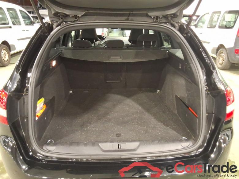 PEUGEOT 308 SW 1.2 PURETECH 96KW S-S GT #3
