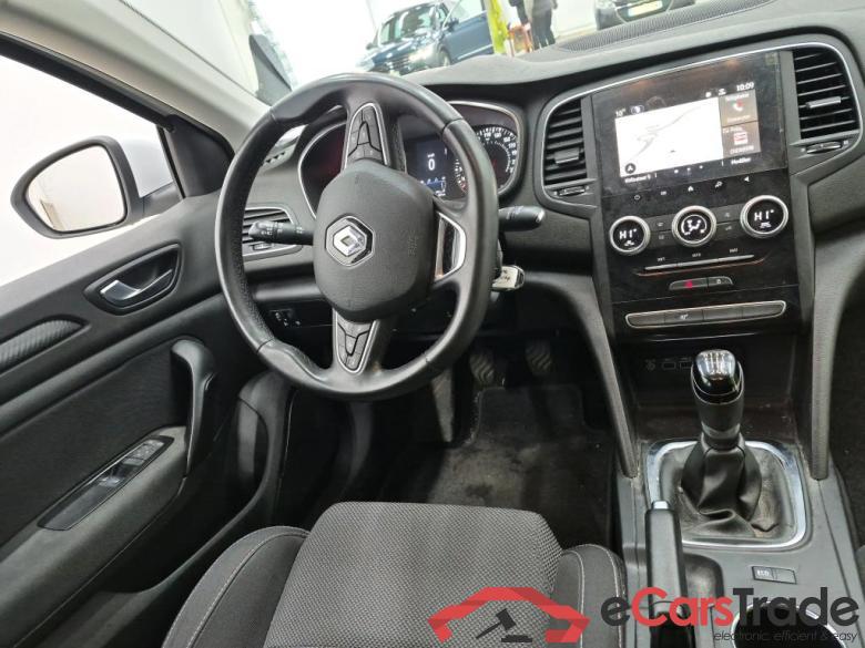 Megane IV Berline 5pt. Société Air Nav 1.5 dCi 90CV BVM6 E6 #5