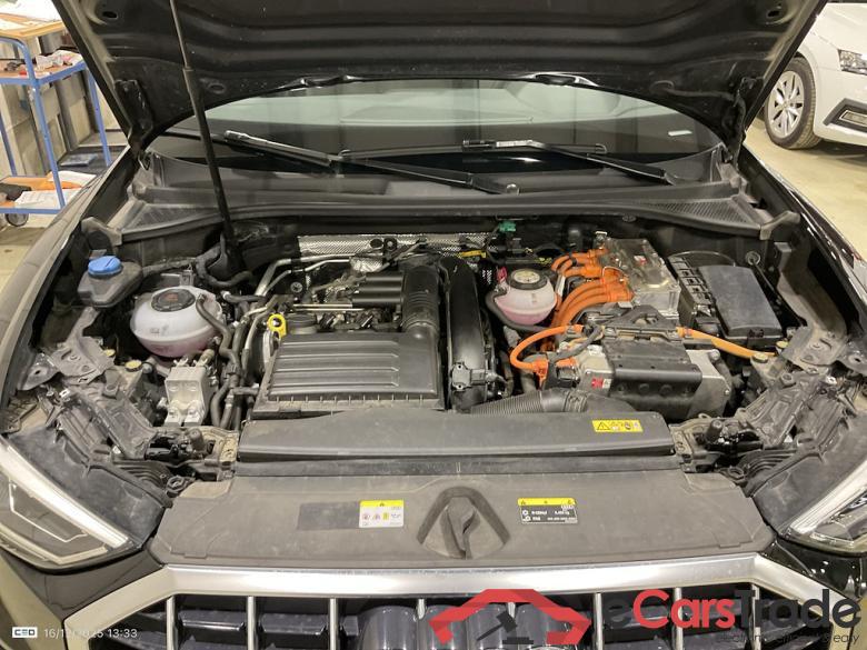 AUDI Q3 1.4 45 TFSI E S TRONIC S LINE #6