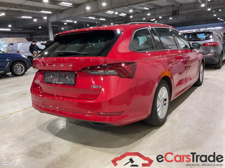 SKODA OCTAVIA COMBI 1.0 TSI MHEV 81KW DSG CLEVER #4