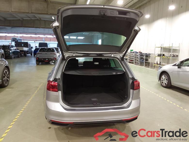 VOLKSWAGEN PASSAT VARIANT - 2019 1.5 TSI Style Business OPF DSG #3