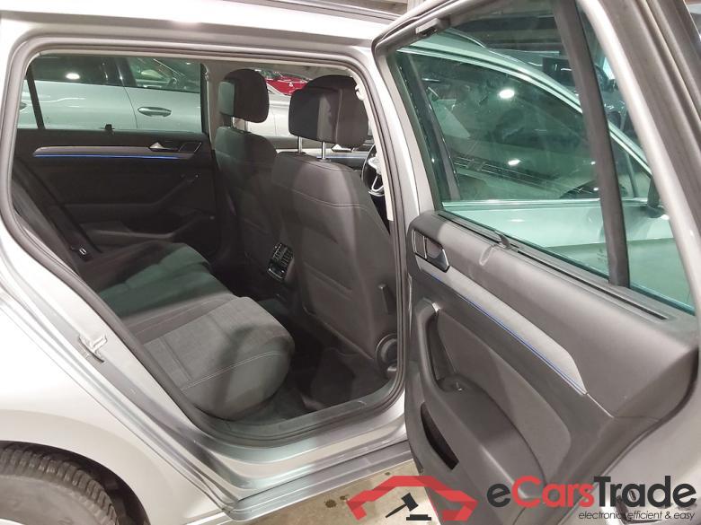 VOLKSWAGEN PASSAT VARIANT - 2019 1.5 TSI Style Business OPF DSG #5