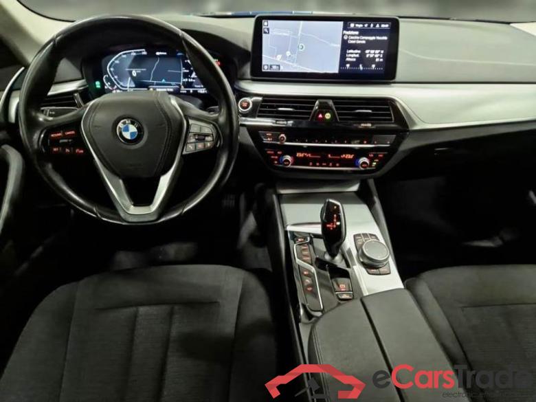 BMW SERIE 5 / 2020 / 4P / BERLINA 530E BUSINESS AUTO #3