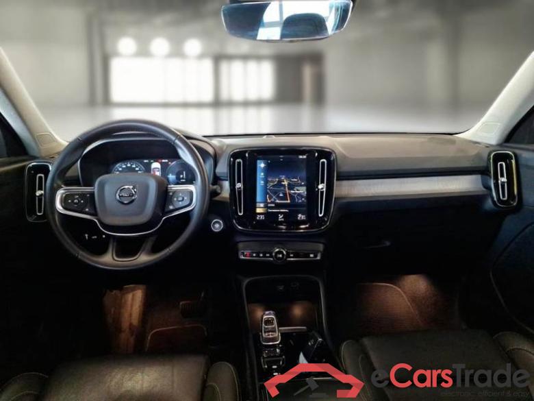 VOLVO XC40 / 2017 / 5P / SUV T4 PLUG-IN HYBRID AUTO RECHARGE INSCR. #3