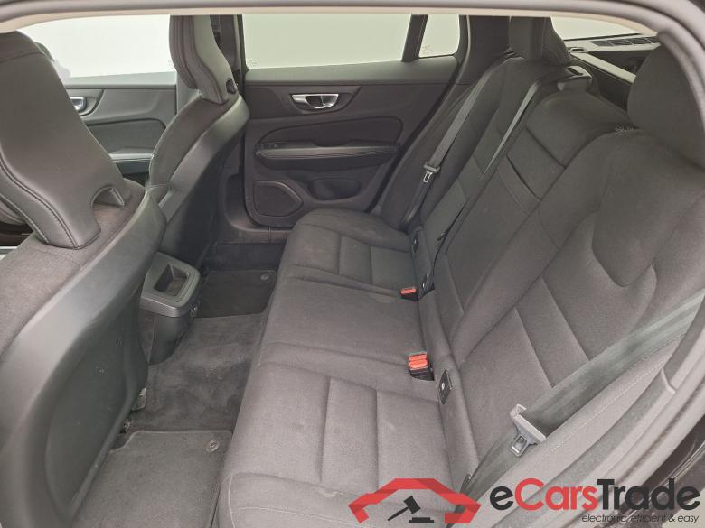 Volvo, V60 '18, Volvo V60 D3 Geartronic Momentum Pro 5d #4