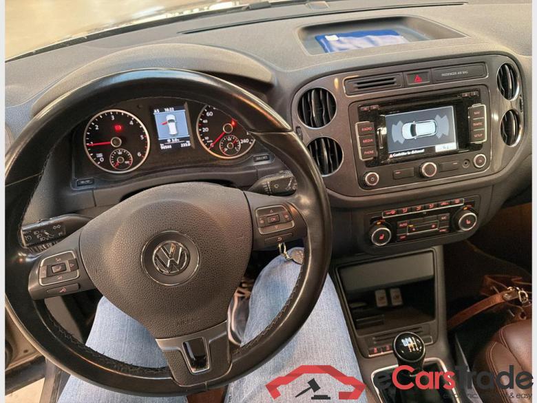 VOLKSWAGEN Tiguan Tiguan Sport & Style 2.0 TDI BlueMotion Technology 81 kW (110 ch) 6 vitesses manuel #4