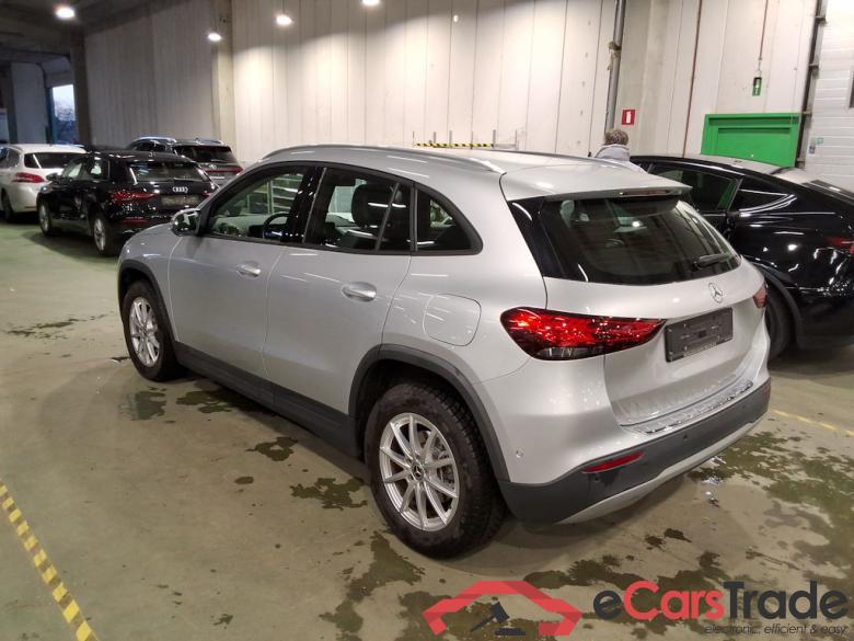 MERCEDES-BENZ GLA 1.3 GLA 180 DCT BUSINESS SOLUTION #2