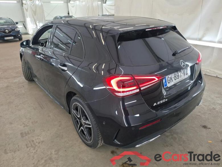 MERCEDES-BENZ Classe A Compact / 2018 / 5P / Berline A 250 e AMG Line 8G-DCT #2