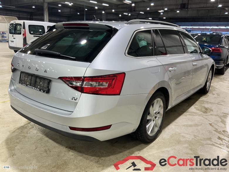 SKODA SUPERB COMBI - 2019 1.4 TSI PHEV Ambition DSG #4