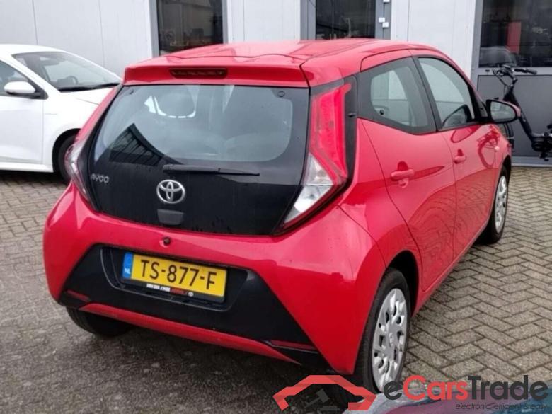 TOYOTA Aygo 1.0 VVT-i x-play #4