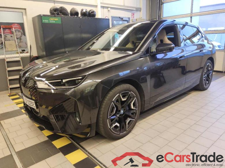 BMW iX (I20)(07.2021->) DE - SUV5 xDrive40, xDrive40, 2021 - 2025
