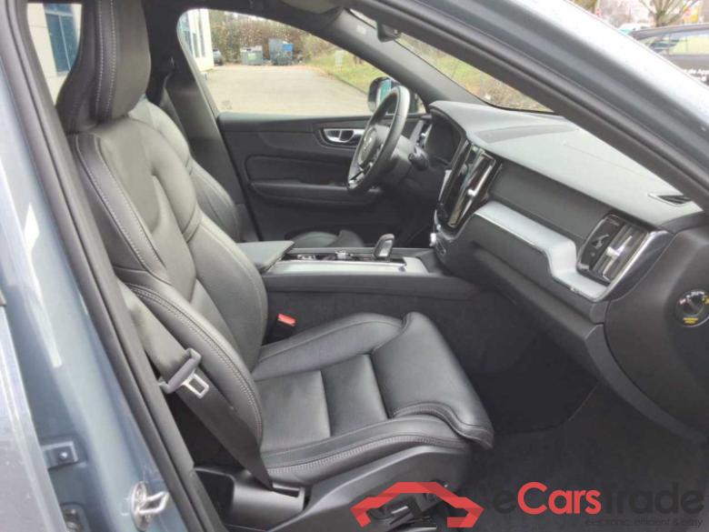 Volvo XC60 (03.2017->) DE - SUV5 B5 (Benzin) 2WD EU6d, R-Design Mild-Hybrid (EURO 6d), (Facelift) 2021 #6