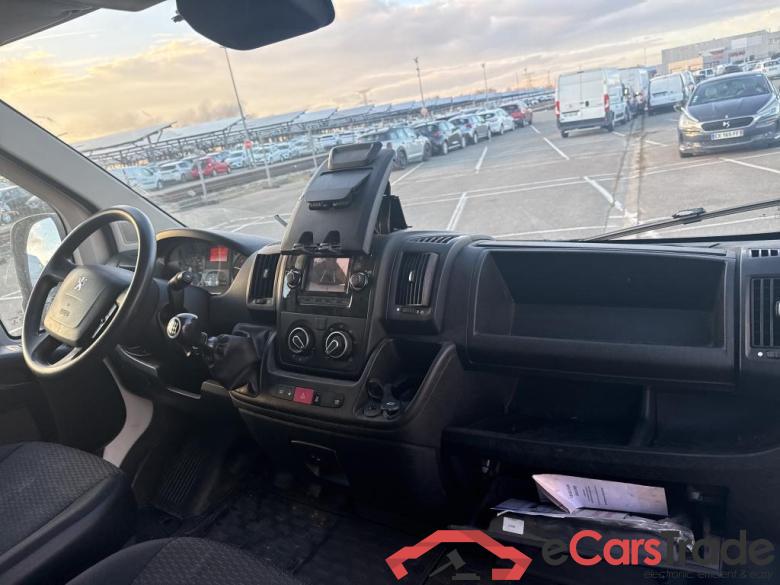 PEUGEOT Boxer / 2014 / 4P / Fourgon tôlé BlueHDi S&S 120 ASPHALT 333 L1H2 #5
