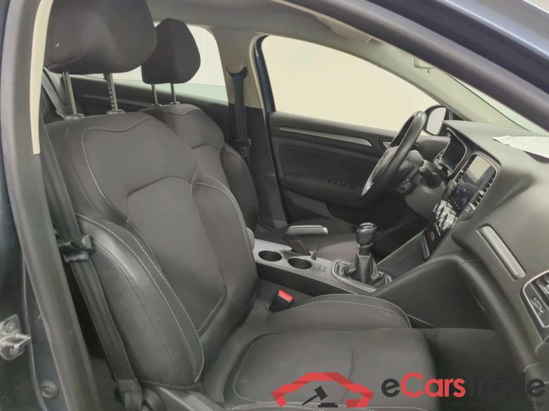 Renault Mégane Estate TCe 115 Business Zen 5d #3