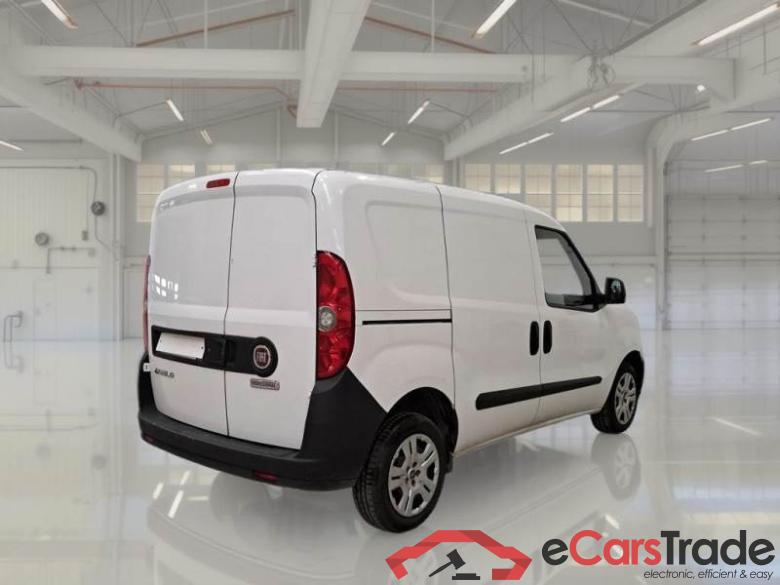FIAT DOBLÒ CARGO / 2014 / 4P / VETT. FURGONATA CH1 LOUNGE 1.6 MJET 105CV E6D-F SeS #2