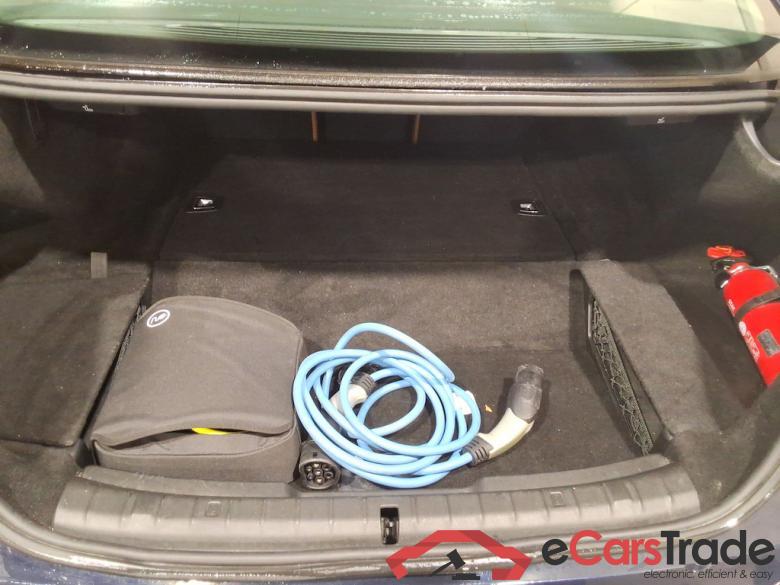 BMW 5 - 2017 530eA PHEV Performance OPF #3