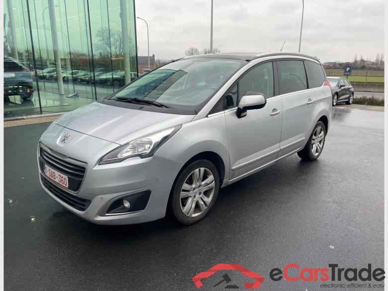PEUGEOT 5008 1.6 BlueHDi Allure