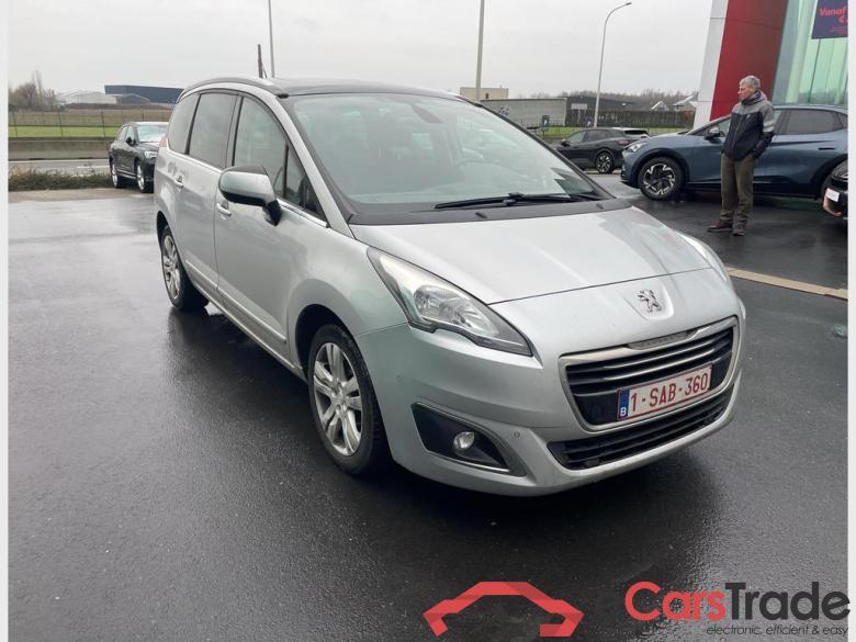 PEUGEOT 5008 1.6 BlueHDi Allure #2