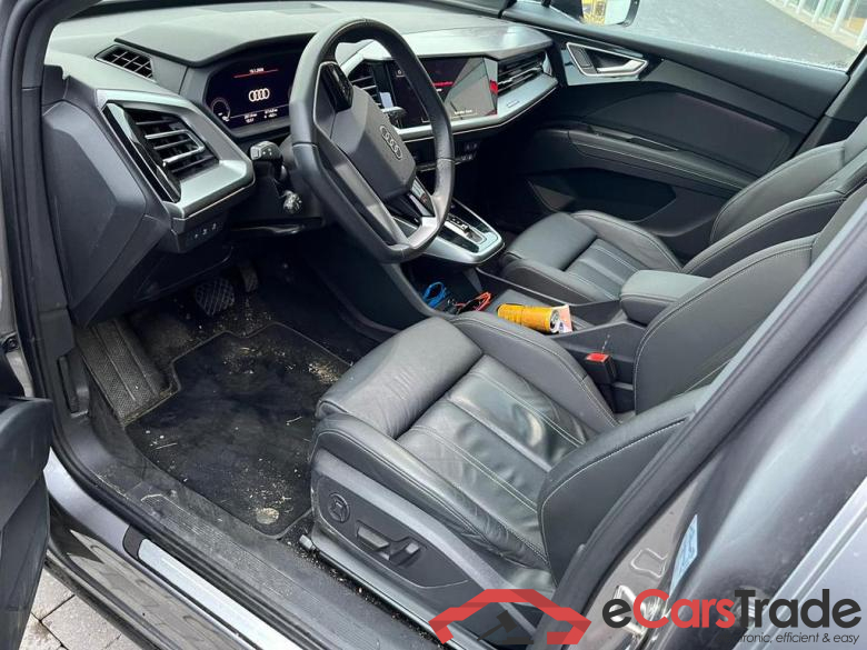 AUDI Q4 Sportback e-tron Audi Q4 Sportback S line 45 e-tron quattro 210,00 kW