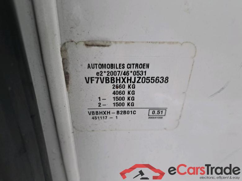 CITROËN - CIT JUMPY BLUEHDI 115PK S/S M CLUB With Connect Nav      ***   ZYLINDERKOPFDECKEL DEFEKT   !!   ***   CYLINDER HEAD !   **** #6