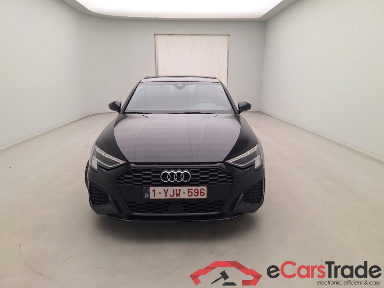 Audi, A3 Berline '20, Audi A3 Berline 1.5 TFSi 35 110kW S tronic S line