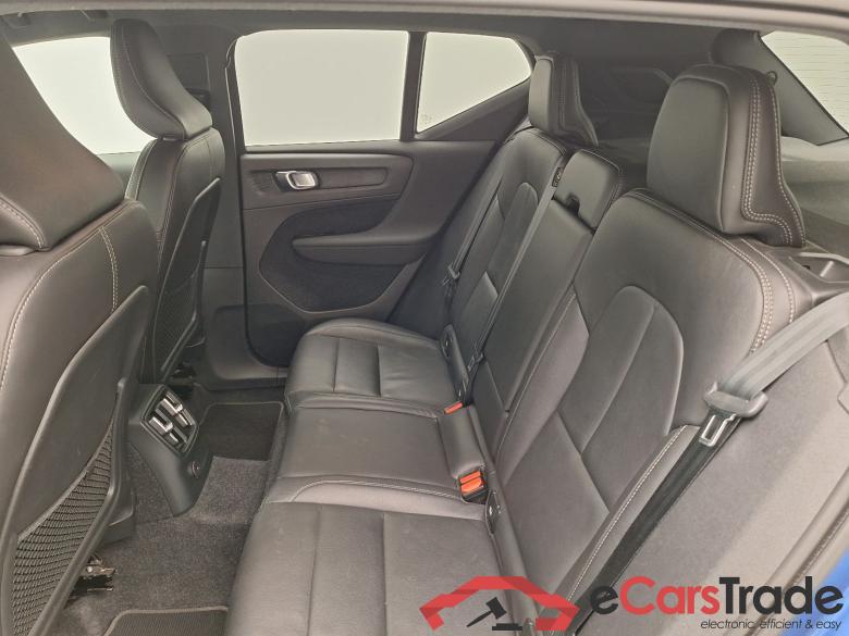 Volvo, XC40 '17, Volvo XC40 T5 Twin Engine R-Design 5d #4