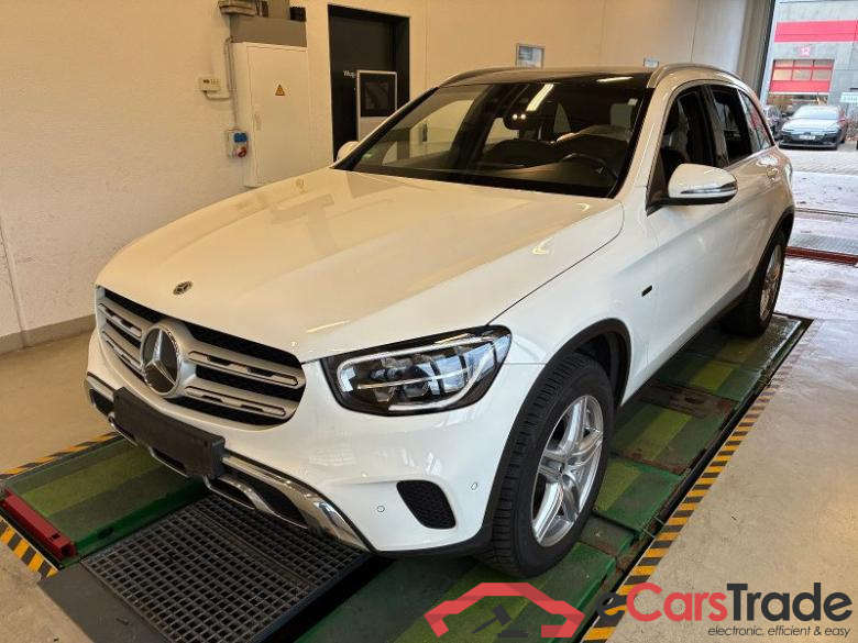 Mercedes-Benz GLC (BM 253)(06.2015->) DE - SUV5 GLC 300 e EU6d, e 4Matic (EURO 6d), (Facelift) 2020 - 2022
