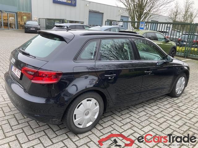 AUDI A3 Sportback Audi A3 Sportback Ambition 2.0 TDI quattro 110(150) kW(pk) 6-bak #4