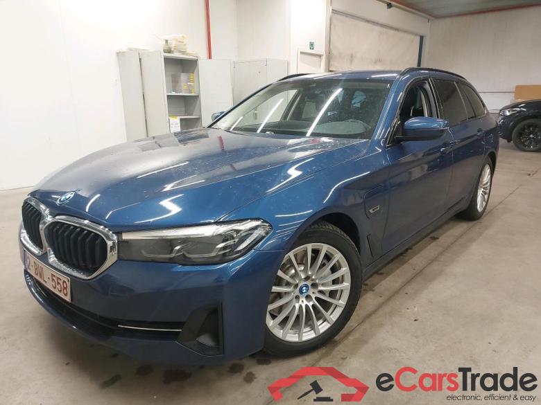 BMW - BMW 5 TOURING 520e 204PK Business Edition With Dakota Leather & Heated Steering Wheel & Parking Assisstant Pack  * HYBRID * #1