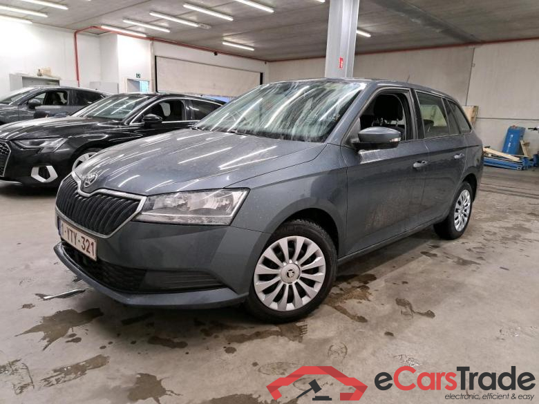 SKODA - SKO FABIA COMBI TSI 95PK Ambition & Comfort & Towing Hook * PETROL *