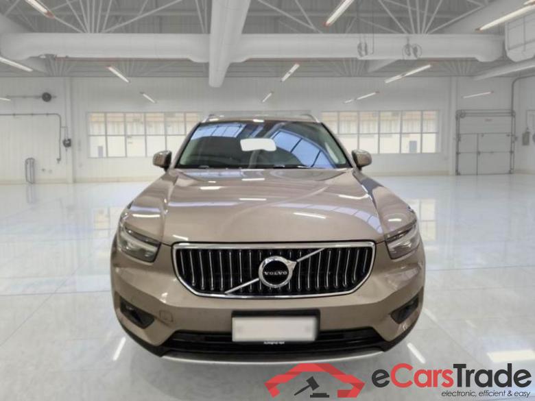 VOLVO XC40 / 2017 / 5P / SUV T4 PLUG-IN HYBRID AUTO RECHARGE INSCR. #6