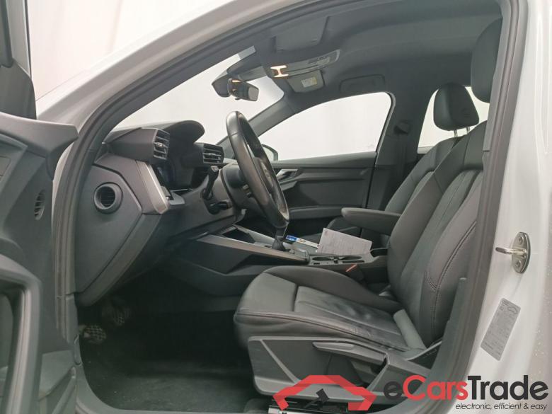 Audi A3 Sportback 2.0 30 TDi 85kW 5d #3