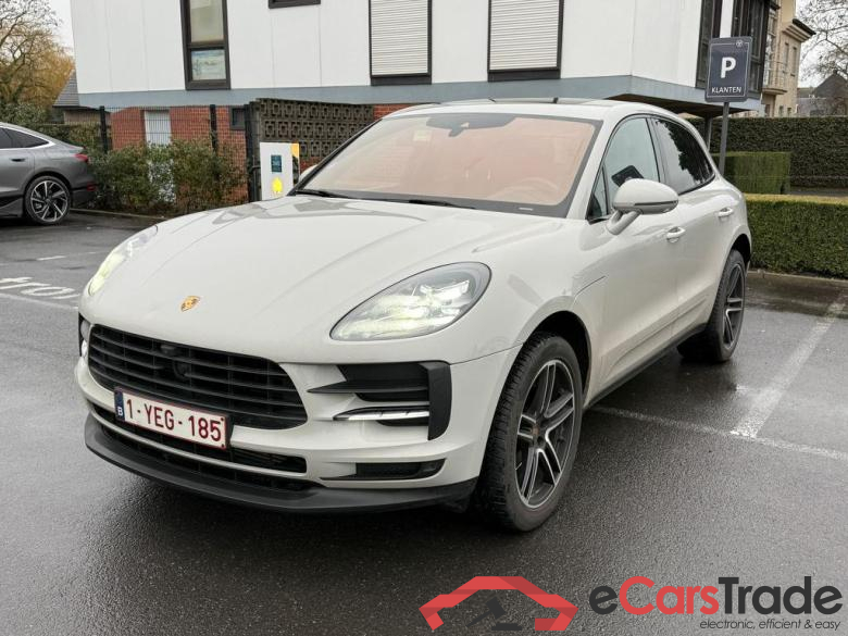 PORSCHE Macan Macan