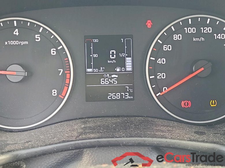 HYUNDAI i20 / 2018 / 5P / berlina con portón 1.0 TGDI 74kW (100CV) Essence LE(SP)(SL) #5