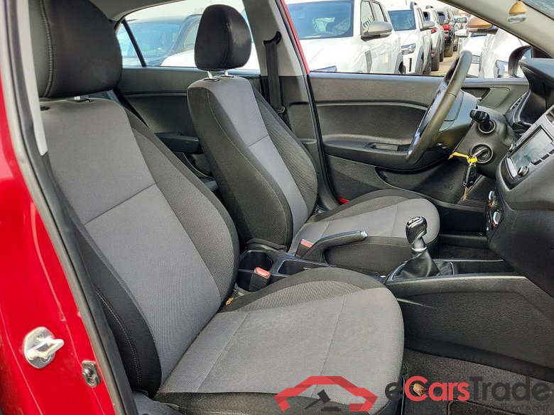 HYUNDAI i20 / 2018 / 5P / berlina con portón 1.0 TGDI 74kW (100CV) Essence LE(SP)(SL) #6