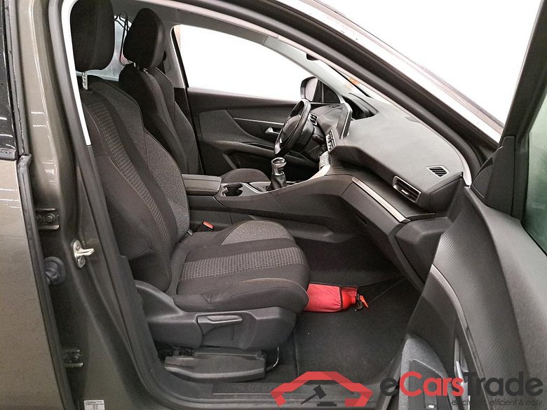 PEUGEOT - PEU 5008 BlueHDi 130PK Active With Two Removable Seats & Connect #3