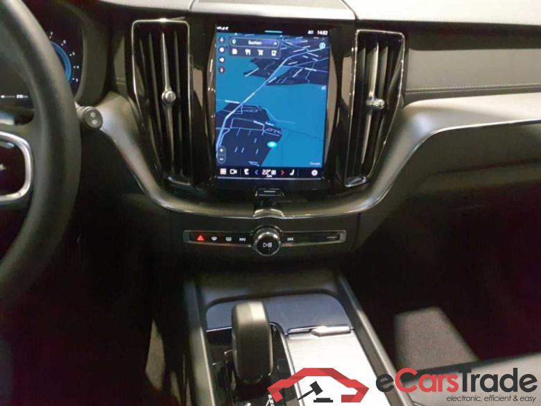 Volvo XC60 (03.2017->) DE - SUV5 B5 (Benzin) AWD EU6d, Ultimate Dark Mild-Hybrid (EURO 6d), (Facelift) #2