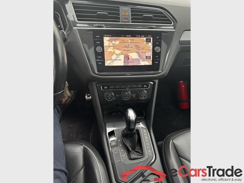 VOLKSWAGEN Tiguan Platinum 1.5 TSI ACT OPF 110 kW (150 ch) 7 vitesses DSG #4