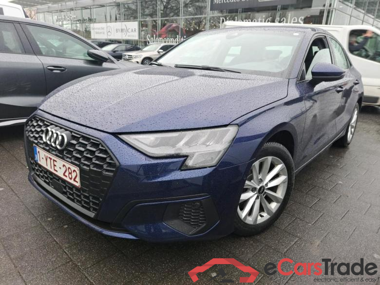 AUDI - AUD A3 BERLINE 30 TFSi 110PK Pack Business & Removable Towing Hook * PETROL *