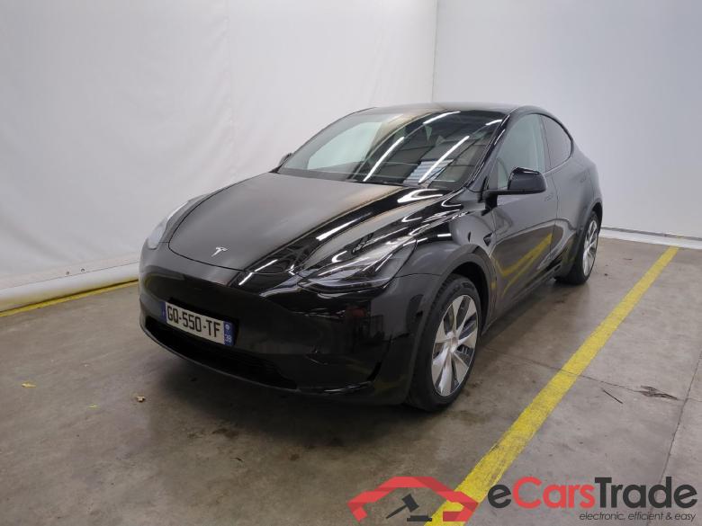 TESLA Model Y / 2021 / 5P / SUV RWD #1