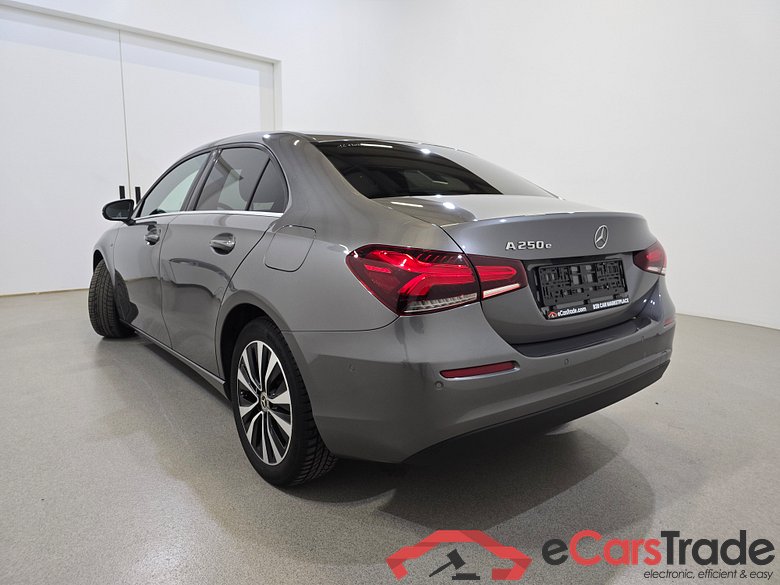 Mercedes A 250e PHEV Aut. LED-Xenon Widescreen Navi 1/2 Sport-Leather KeylessGo Camera Klima PDC ... #6