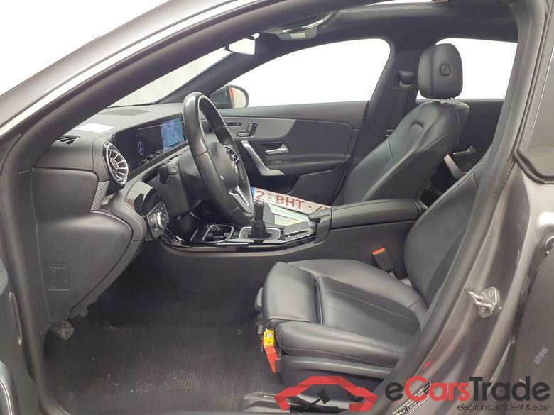 Mercedes-Benz CLA Shooting Brake CLA 180 d Business Solution 5d #3